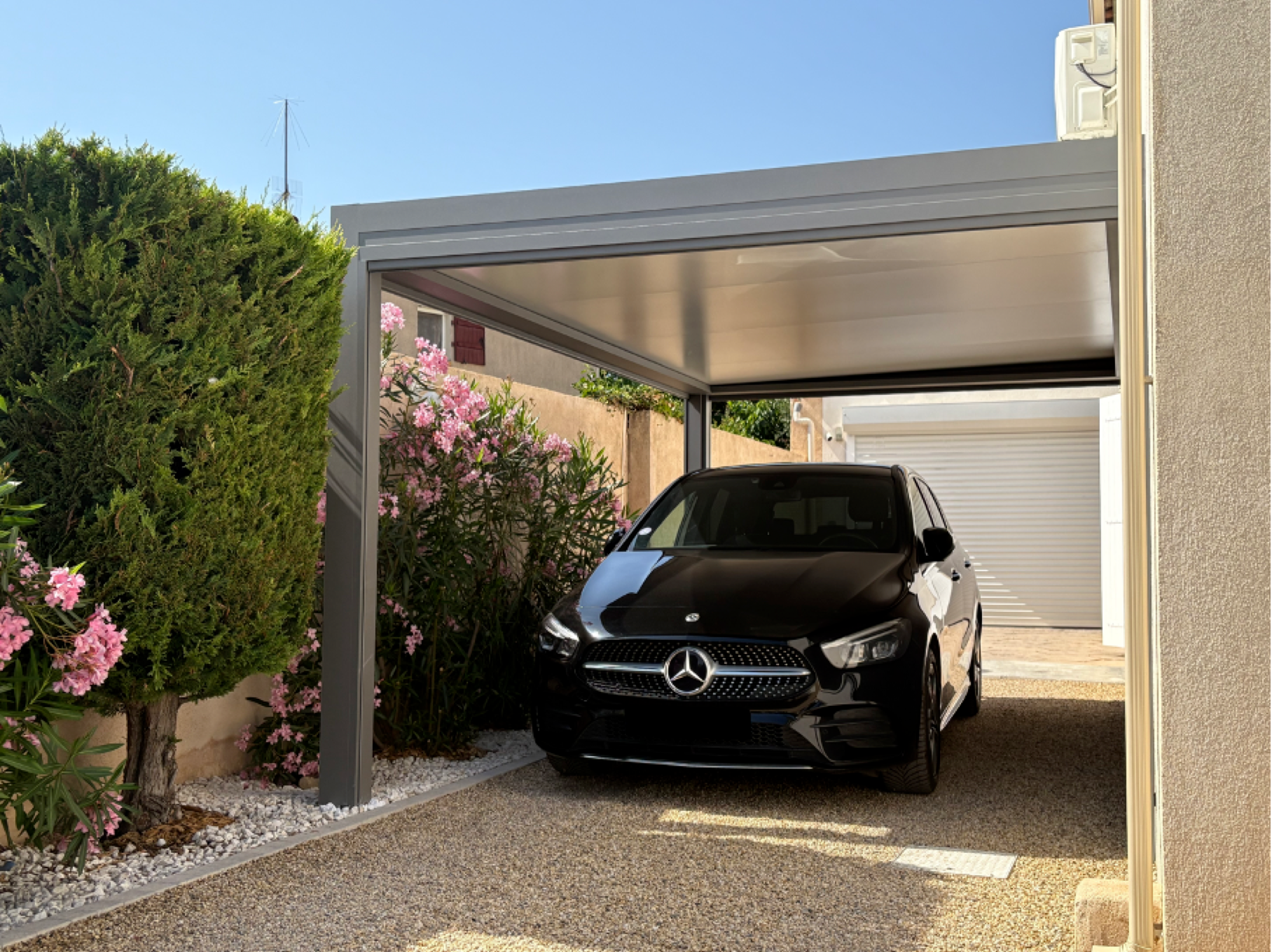 Carport sur mesure Art Déco Fenêtres